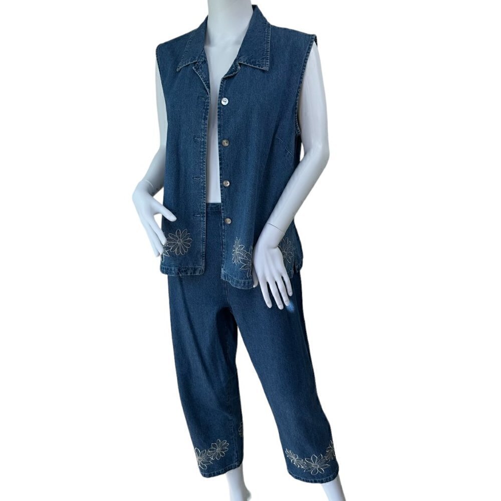 Vintage Stone-Washed Denim Sleeveless Festival Shirt and Cropped Pants Set, 14